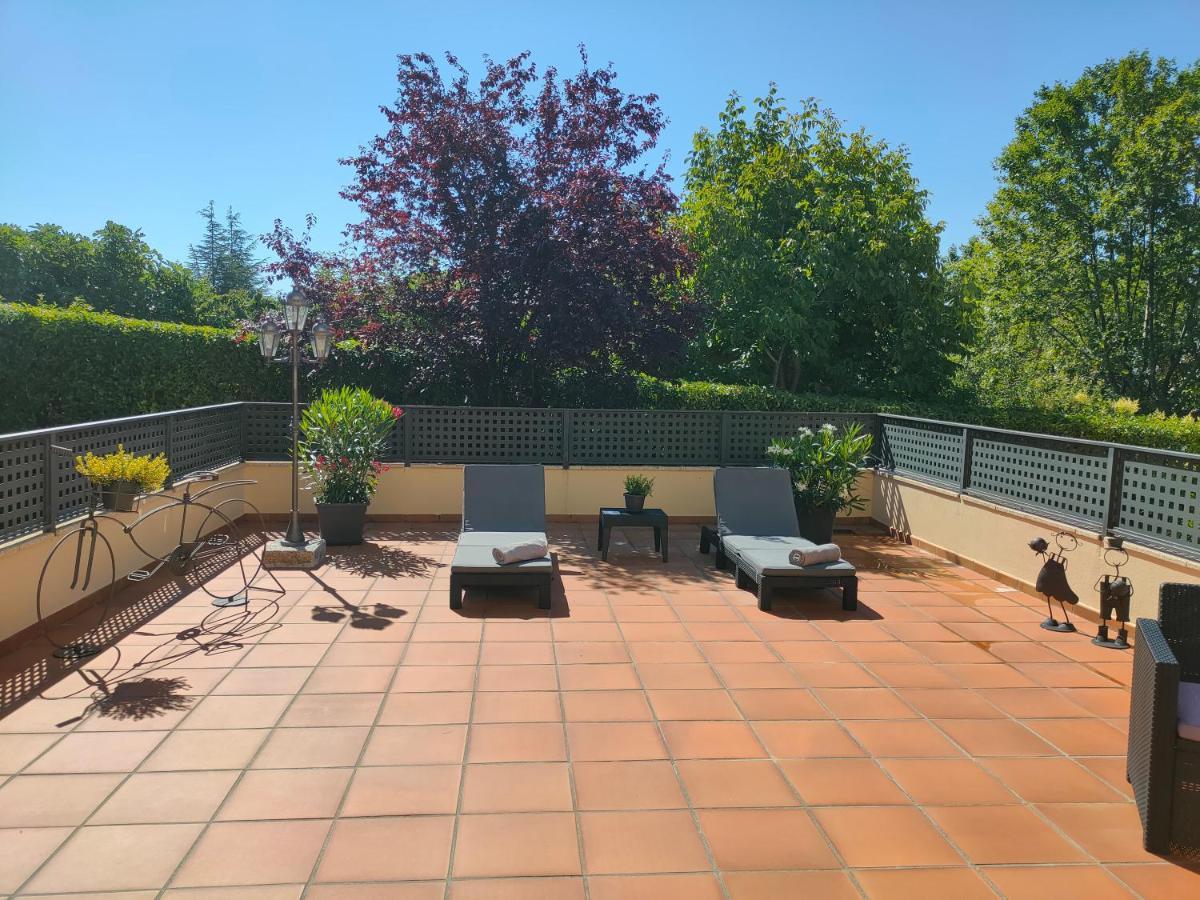 Loft Abantos - 120M2 Mas Terraza Y Jardin Independiente San Lorenzo de El Escorial Ngoại thất bức ảnh